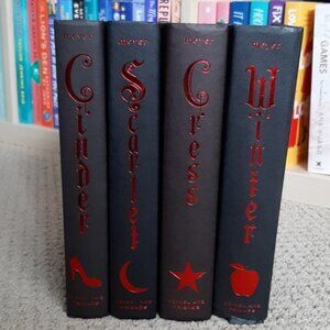 The Luner Chronicles by Marissa Myer 4 Book Set